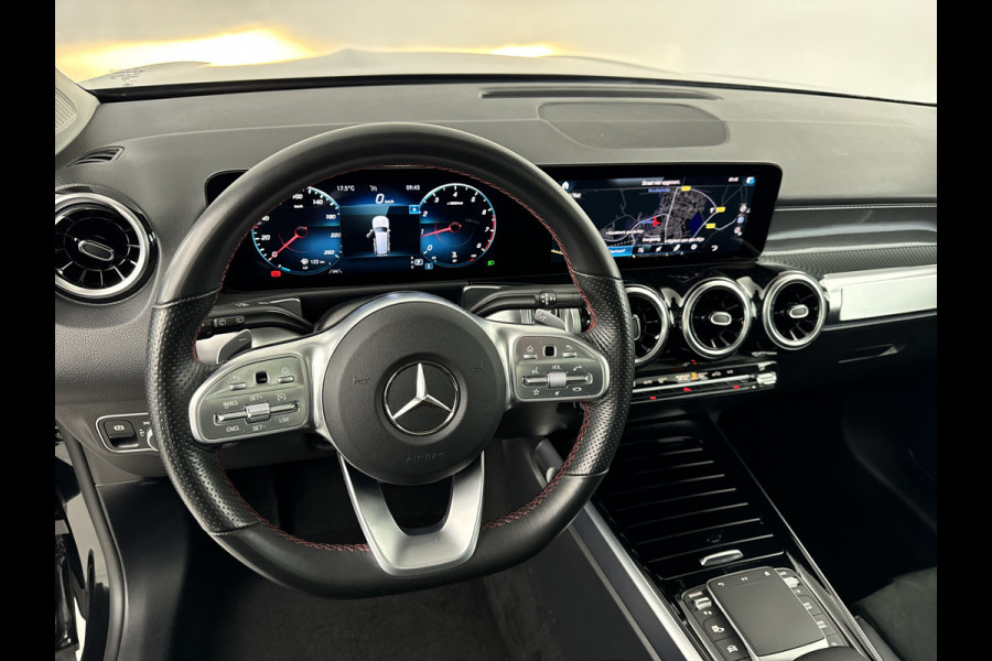 Mercedes-Benz Glb 180 AMG Business Solution Pano-dak/Dodehoek/Carplay/19'LMV
