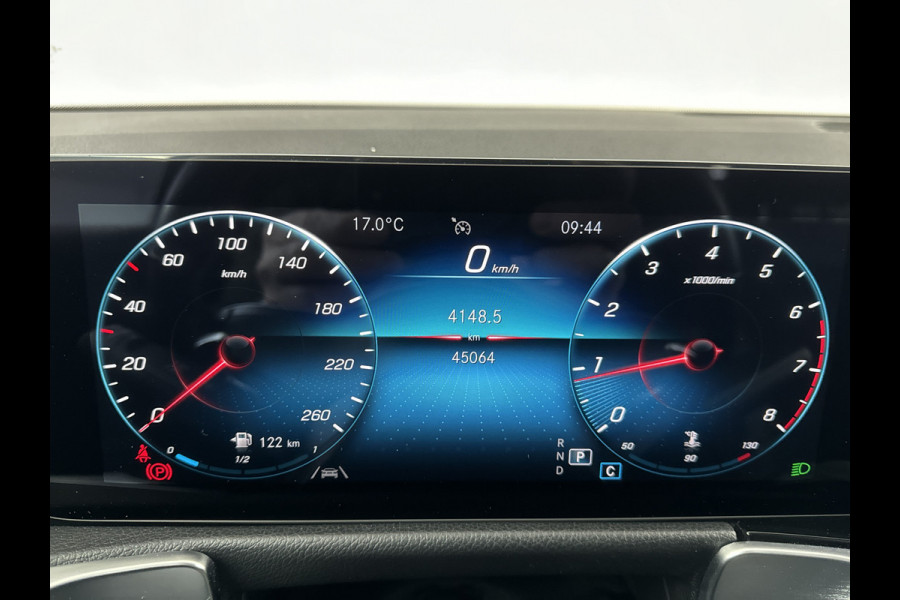 Mercedes-Benz Glb 180 AMG Business Solution Pano-dak/Dodehoek/Carplay/19'LMV