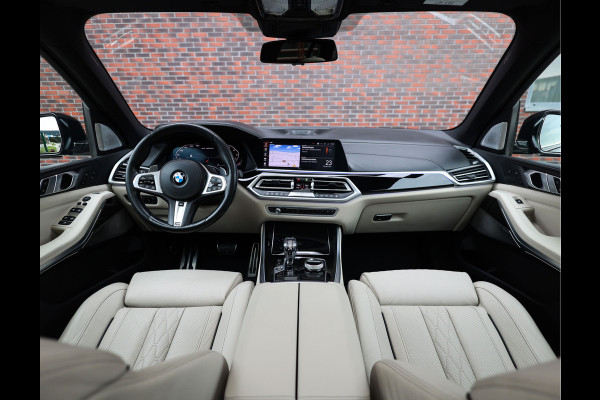 BMW X5 M50i | B&W - Bodykit - HUD