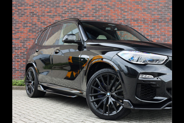 BMW X5 M50i | B&W - Bodykit - HUD