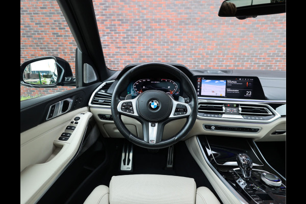 BMW X5 M50i | B&W - Bodykit - HUD