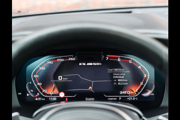 BMW X5 M50i | B&W - Bodykit - HUD