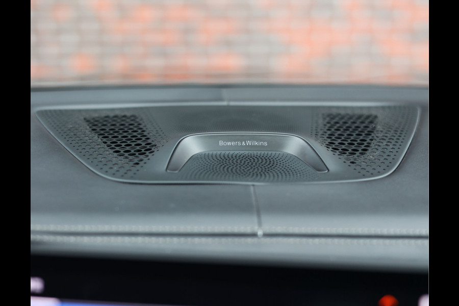 BMW X5 M50i | B&W - Bodykit - HUD
