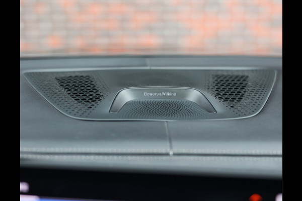 BMW X5 M50i | B&W - Bodykit - HUD