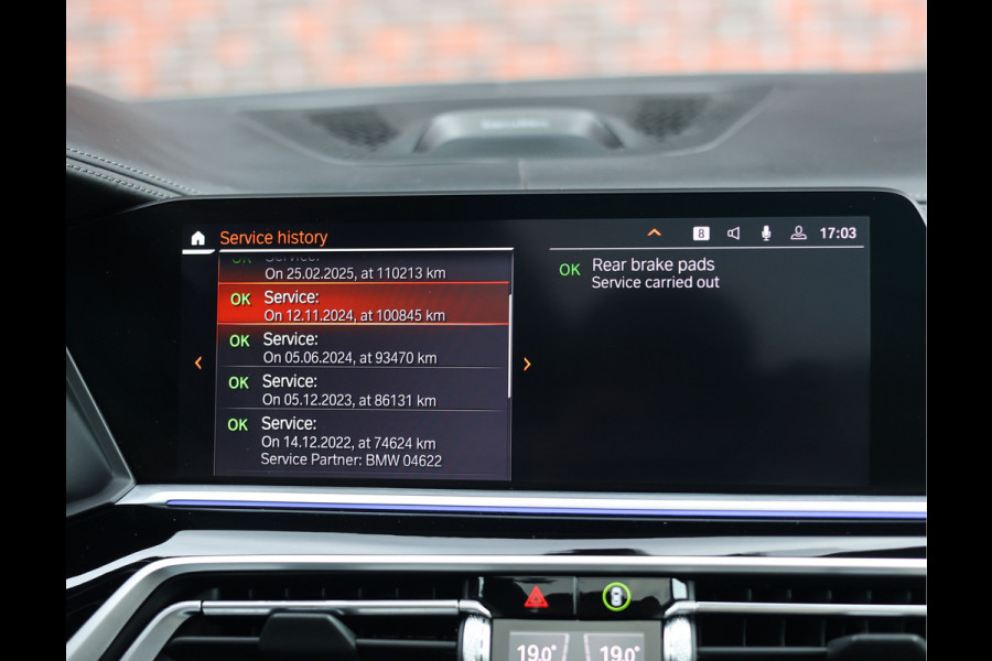 BMW X5 M50i | B&W - Bodykit - HUD