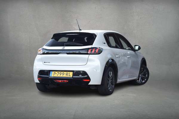 Peugeot e-208 EV Active 50 kWh | SOH: 92,3% | Apple CarPlay | Half Leer | Sportstoelen | Cruise
