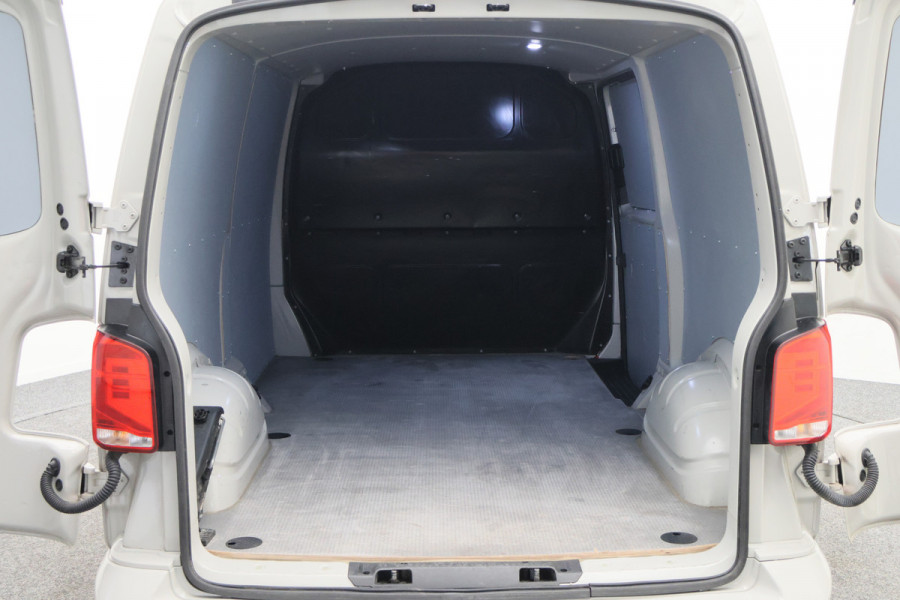 Volkswagen Transporter 2.0 TDI DSG L2H1 Leer, 3-Zits, Camera, Cruise, Airco, Apple Carplay, SideSteps, Elektrisch Pakket, 18''