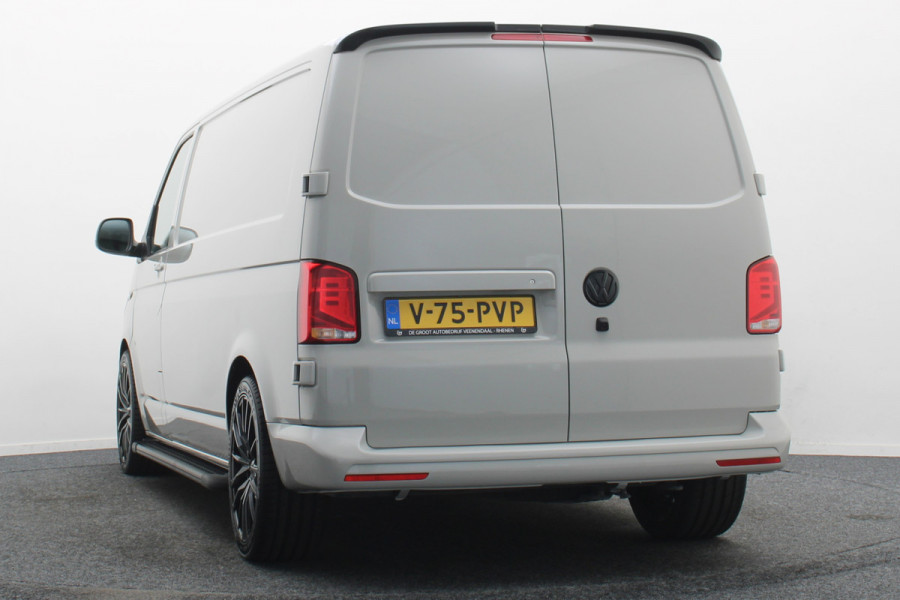 Volkswagen Transporter 2.0 TDI DSG L2H1 Leer, 3-Zits, Camera, Cruise, Airco, Apple Carplay, SideSteps, Elektrisch Pakket, 18''
