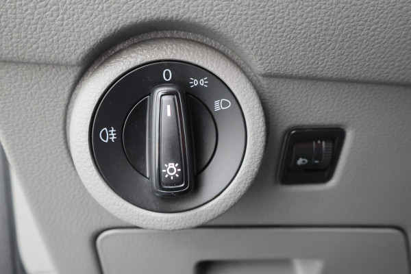 Volkswagen Transporter 2.0 TDI DSG L2H1 Leer, 3-Zits, Camera, Cruise, Airco, Apple Carplay, SideSteps, Elektrisch Pakket, 18''