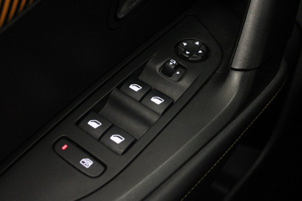 Peugeot 2008 1.2 PureTech Allure Pack |Navi|Camera|