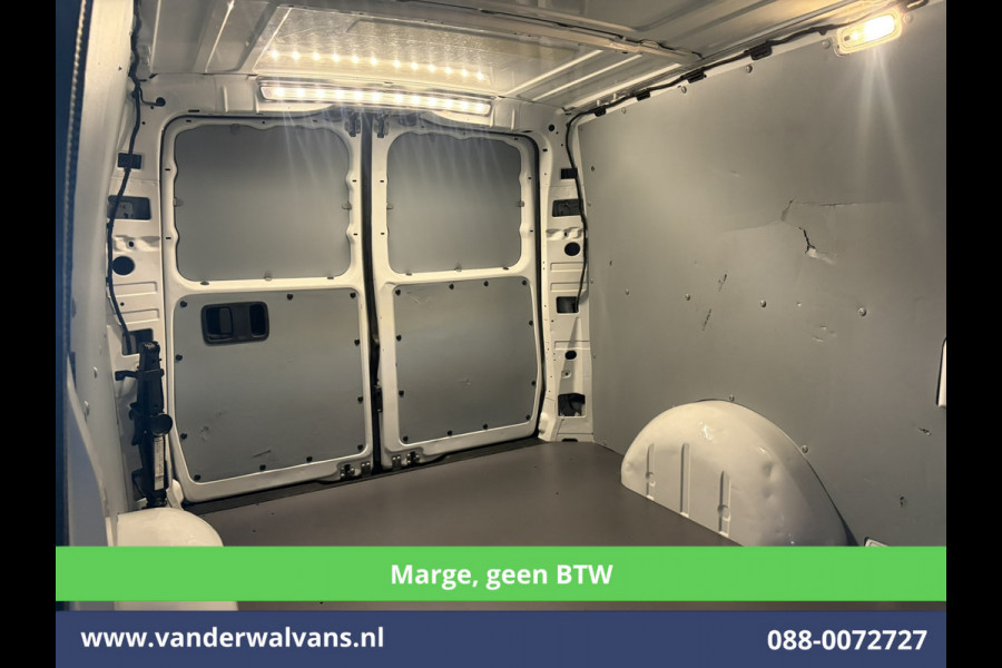 Mercedes-Benz Vito 111 CDI 115pk **MARGE, geen BTW** L3H1 Euro6 Airco | Camera | Navigatie | Cruisecontrol Trekhaak, Leder, Parkeersensoren, Bijrijdersbank