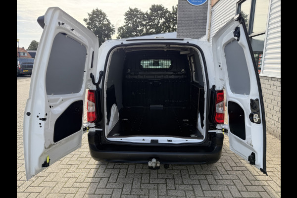 Peugeot Partner 1.5 BlueHDI 102pk Premium / vaste prijs rijklaar € 10.950 ex btw / 6 versnellingen / lease vanaf € 185 / trekhaak 1500 kg / dakdragers / airco / cruise / euro 6 / bpm vrij