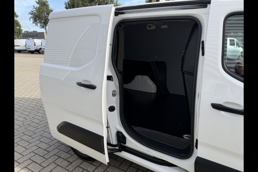 Peugeot Partner 1.5 BlueHDI 102pk Premium / vaste prijs rijklaar € 10.950 ex btw / 6 versnellingen / lease vanaf € 185 / trekhaak 1500 kg / dakdragers / airco / cruise / euro 6 / bpm vrij