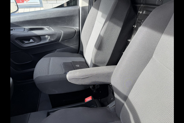 Peugeot Partner 1.5 BlueHDI 102pk Premium / vaste prijs rijklaar € 10.950 ex btw / 6 versnellingen / lease vanaf € 185 / trekhaak 1500 kg / dakdragers / airco / cruise / euro 6 / bpm vrij