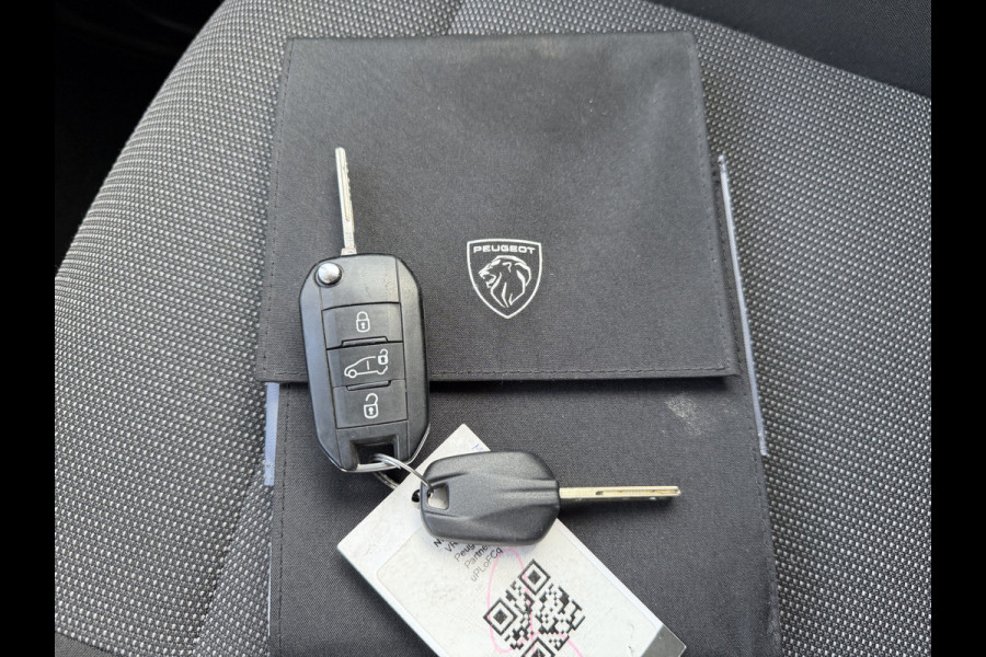 Peugeot Partner 1.5 BlueHDI 102pk Premium / vaste prijs rijklaar € 10.950 ex btw / 6 versnellingen / lease vanaf € 185 / trekhaak 1500 kg / dakdragers / airco / cruise / euro 6 / bpm vrij