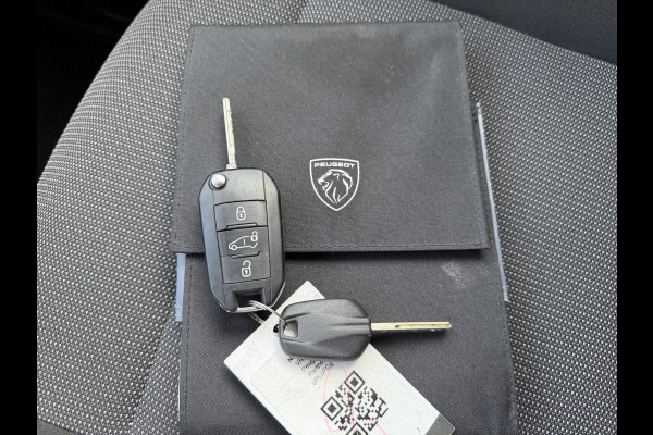 Peugeot Partner 1.5 BlueHDI 102pk Premium / vaste prijs rijklaar € 10.950 ex btw / 6 versnellingen / lease vanaf € 185 / trekhaak 1500 kg / dakdragers / airco / cruise / euro 6 / bpm vrij