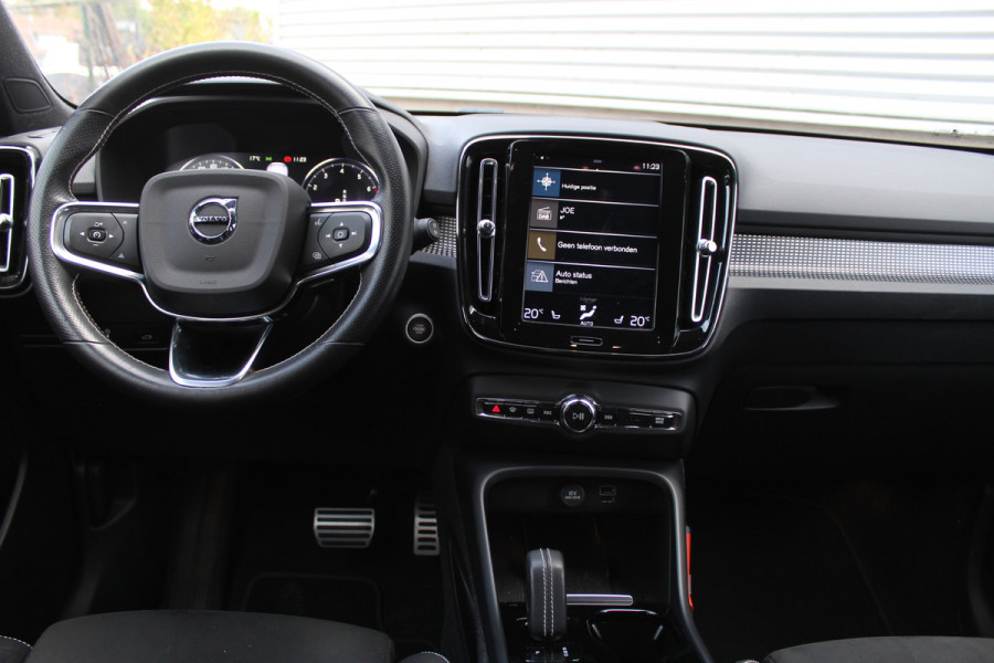 Volvo XC40 2.0 B4 R-Design | Harman Kardon | Trekhaak | Memory | Adaptieve Cruise | Elektr. Achterklep