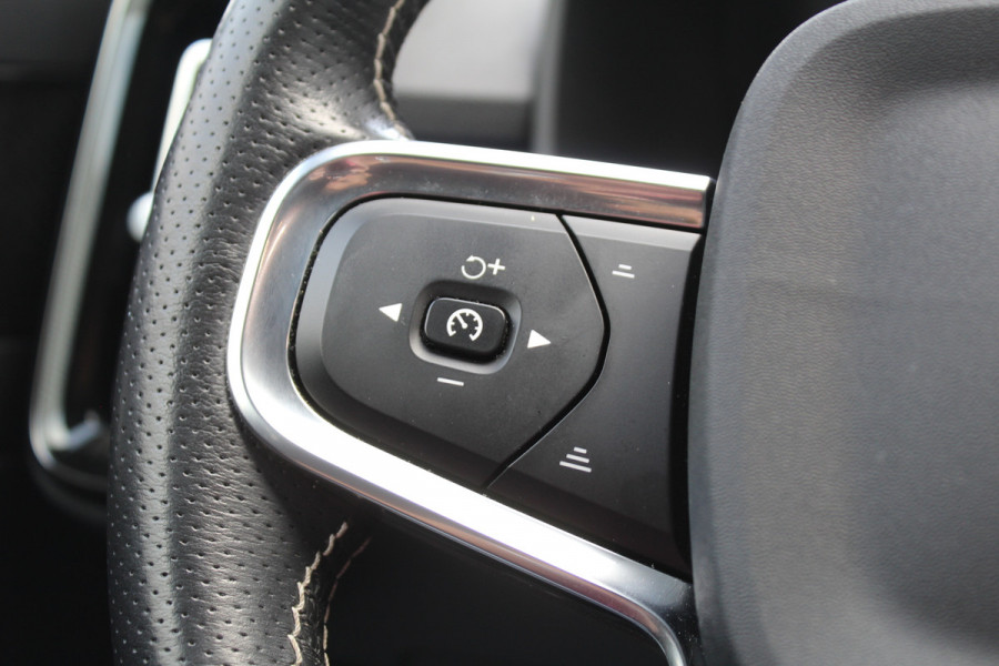 Volvo XC40 2.0 B4 R-Design | Harman Kardon | Trekhaak | Memory | Adaptieve Cruise | Elektr. Achterklep
