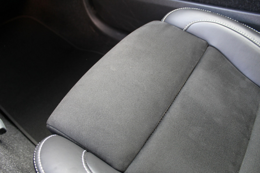 Volvo XC40 2.0 B4 R-Design | Harman Kardon | Trekhaak | Memory | Adaptieve Cruise | Elektr. Achterklep