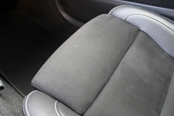 Volvo XC40 2.0 B4 R-Design | Harman Kardon | Trekhaak | Memory | Adaptieve Cruise | Elektr. Achterklep