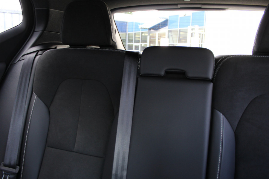 Volvo XC40 2.0 B4 R-Design | Harman Kardon | Trekhaak | Memory | Adaptieve Cruise | Elektr. Achterklep