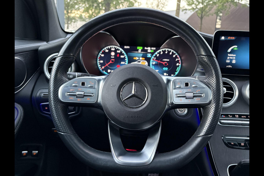 Mercedes-Benz GLC 300e 4MATIC Premium Plus VAN: € 43.900- VOOR: € 39.877,- UW HERFSTVOORDEEL: € 4.023,-| PANO| ELEKTRISCHE STOELEN MET MEMORY| ADAPTIVE CRUISE CONTROL| ELEK. TREKHAAK| SFEERVERLICHTING| ELEKTRISCHE ACHTERKLEP| 360 CAMERA| CARPLAY| | COMPLETE UITVOERING!|