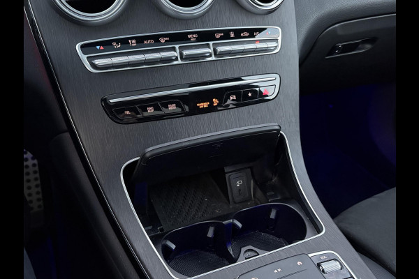 Mercedes-Benz GLC 300e 4MATIC Premium Plus VAN: € 43.900- VOOR: € 39.877,- UW HERFSTVOORDEEL: € 4.023,-| PANO| ELEKTRISCHE STOELEN MET MEMORY| ADAPTIVE CRUISE CONTROL| ELEK. TREKHAAK| SFEERVERLICHTING| ELEKTRISCHE ACHTERKLEP| 360 CAMERA| CARPLAY| | COMPLETE UITVOERING!|