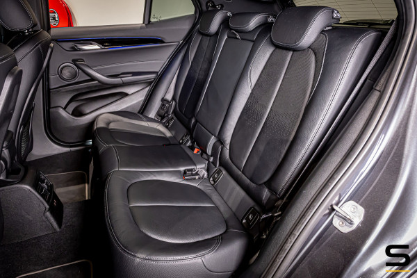 BMW X2 SDrive20i High Executive|M-sport|NAP|Trekhaak|Cam