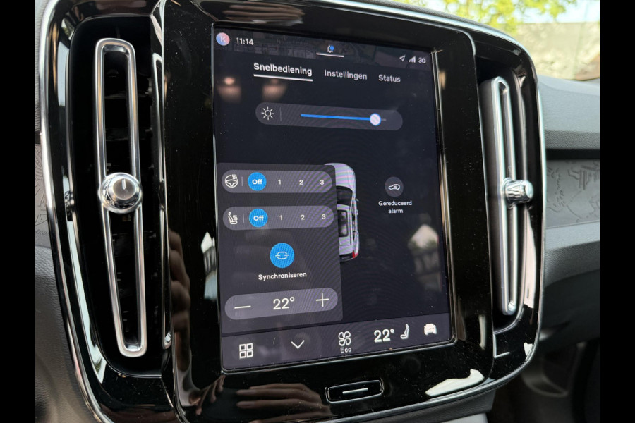 Volvo XC40 Recharge Core 70 kWh VAN: € 31.900- VOOR: € 29.877,- UW HERFSTVOORDEEL: € 2.023,-| SOH 91%| ELEK. TREKHAAK| WINTERPAKKET| STOEL +STUURVERWARMING| WARMTEPOMP| ACHTERUITRIJCAMERA| RIJKLAARPRIJS INCL. 12 MND BOVAG GARANTIE