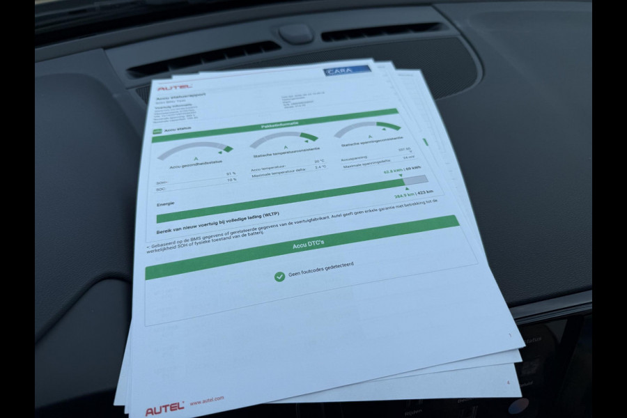 Volvo XC40 Recharge Core 70 kWh VAN: € 31.900- VOOR: € 29.877,- UW HERFSTVOORDEEL: € 2.023,-| SOH 91%| ELEK. TREKHAAK| WINTERPAKKET| STOEL +STUURVERWARMING| WARMTEPOMP| ACHTERUITRIJCAMERA| RIJKLAARPRIJS INCL. 12 MND BOVAG GARANTIE