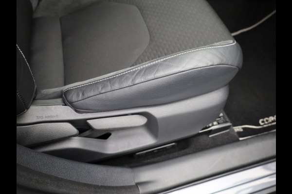 Toyota Corolla Touring Sports Hybrid 200 Executive | JBL | Head Up | Trekhaak afnb. | BSM | Keyless | Elk. A-klep | Prijs Rijklaar!!