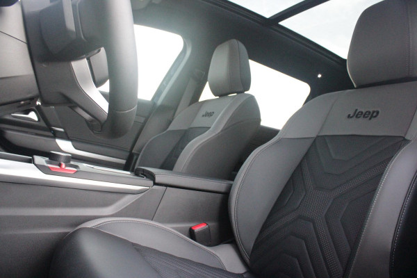 Jeep Compass 1.2 145PK e-Hybrid FIRST EDITION | PANORAMADAK: TWEEDELIG PANORAMISCH SCHUIF-/KANTELDAK | PREMIUM PACK: FOCAL PREMIUM AUDIO/STOELMASSAGE VÓÓR/STOELVENTILATIE VÓÓR/ELEKTRISCH VERSTELBARE VOORSTOELEN MET GEHEUGENFUNCTIE/GLANZEND ZWART GESPOTEN BUMPERS | CONVENIENCE PACK: 360° CAMERA /PARKEERSENSOREN VÓÓR, ACHTER & ZIJDELINGS/BLIND SPOT MONITORING/PEDAALVERWARMINGSPREVENTIE | PACIFIC BLUE | LED MATRIX KOPLAMPEN | 18" LICHTMETALEN VELGEN | VERLICHTE 7-SLEUFS GRILL | PRIVACY GLASS | STOEL/STUUR VERWARMING | VERWARMBARE VOORRUITRAND |SFEERVERLICHTING | ELEKTRISCH BEDIENBARE