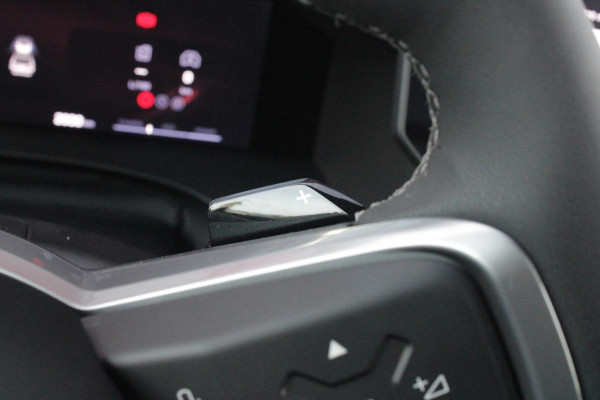 Jeep Compass 1.2 145PK e-Hybrid FIRST EDITION | PANORAMADAK: TWEEDELIG PANORAMISCH SCHUIF-/KANTELDAK | PREMIUM PACK: FOCAL PREMIUM AUDIO/STOELMASSAGE VÓÓR/STOELVENTILATIE VÓÓR/ELEKTRISCH VERSTELBARE VOORSTOELEN MET GEHEUGENFUNCTIE/GLANZEND ZWART GESPOTEN BUMPERS | CONVENIENCE PACK: 360° CAMERA /PARKEERSENSOREN VÓÓR, ACHTER & ZIJDELINGS/BLIND SPOT MONITORING/PEDAALVERWARMINGSPREVENTIE | PACIFIC BLUE | LED MATRIX KOPLAMPEN | 18" LICHTMETALEN VELGEN | VERLICHTE 7-SLEUFS GRILL | PRIVACY GLASS | STOEL/STUUR VERWARMING | VERWARMBARE VOORRUITRAND |SFEERVERLICHTING | ELEKTRISCH BEDIENBARE