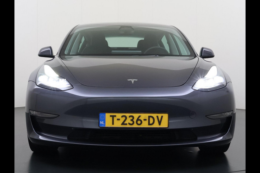 Tesla Model 3 Long Range AWD 75 kWh VAN: 35.900,- VOOR: 33.440,- UW HERFSTVOORDEEL: 2.460,-| FABRIEKSGARANTIE OP ACCU & AANDRIJFLIJN TOT 2031 OF 192.000 KM + ALGEMENE AUTO T/M 06-2027 of 80.000KM! BTW verrekenbaar | SOH 94% |