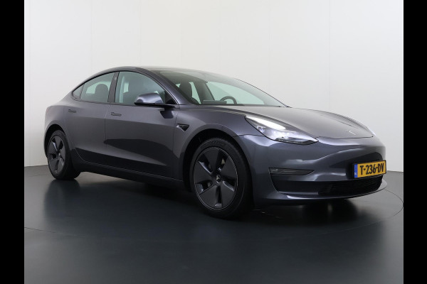 Tesla Model 3 Long Range AWD 75 kWh VAN: 35.900,- VOOR: 33.440,- UW HERFSTVOORDEEL: 2.460,-| FABRIEKSGARANTIE OP ACCU & AANDRIJFLIJN TOT 2031 OF 192.000 KM + ALGEMENE AUTO T/M 06-2027 of 80.000KM! BTW verrekenbaar | SOH 94% |
