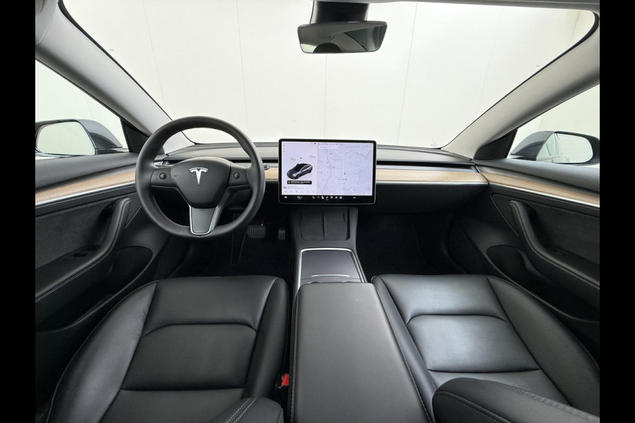 Tesla Model 3 Long Range AWD 75 kWh VAN: 35.900,- VOOR: 33.440,- UW HERFSTVOORDEEL: 2.460,-| FABRIEKSGARANTIE OP ACCU & AANDRIJFLIJN TOT 2031 OF 192.000 KM + ALGEMENE AUTO T/M 06-2027 of 80.000KM! BTW verrekenbaar | SOH 94% |