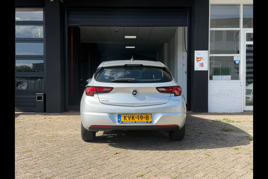 Opel Astra 1.2