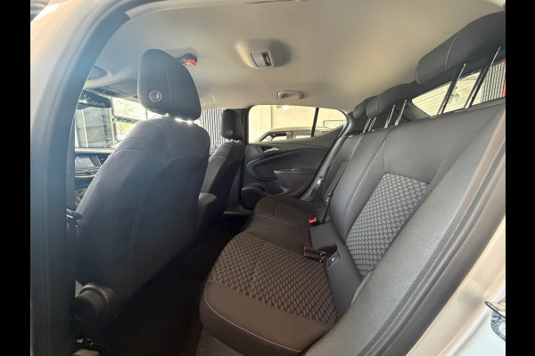 Opel Astra 1.2