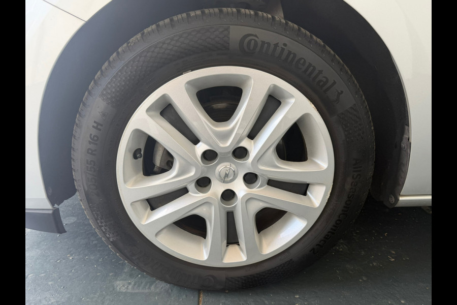 Opel Astra 1.2
