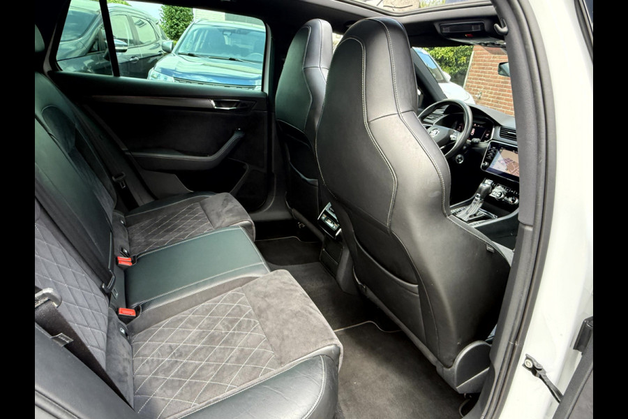 Škoda Superb Combi 1.4 TSI iV Sportline Business Panoramadak, Trekhaak