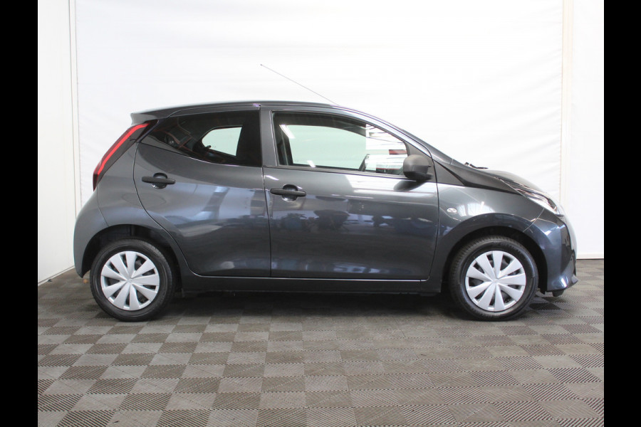 Toyota Aygo 1.0 VVT-i x-fun AIRCO | CV | LED | STB | BLUETOOTH | ELRM | ISOFIX