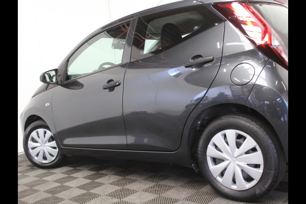 Toyota Aygo 1.0 VVT-i x-fun AIRCO | CV | LED | STB | BLUETOOTH | ELRM | ISOFIX