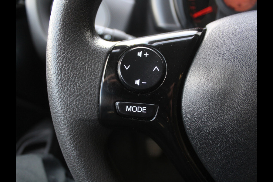 Toyota Aygo 1.0 VVT-i x-fun AIRCO | CV | LED | STB | BLUETOOTH | ELRM | ISOFIX