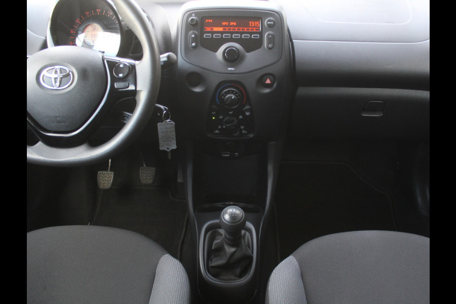Toyota Aygo 1.0 VVT-i x-fun AIRCO | CV | LED | STB | BLUETOOTH | ELRM | ISOFIX