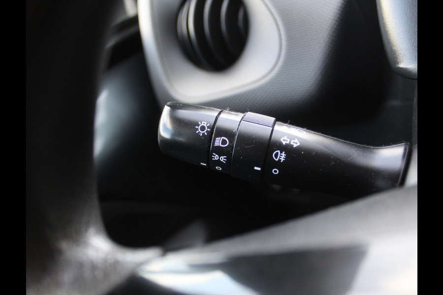 Toyota Aygo 1.0 VVT-i x-fun AIRCO | CV | LED | STB | BLUETOOTH | ELRM | ISOFIX