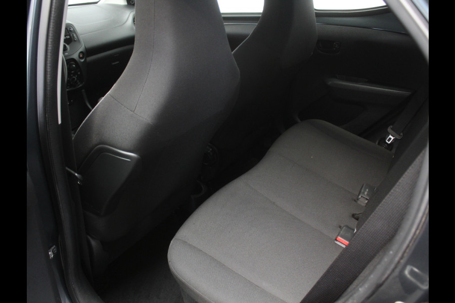 Toyota Aygo 1.0 VVT-i x-fun AIRCO | CV | LED | STB | BLUETOOTH | ELRM | ISOFIX
