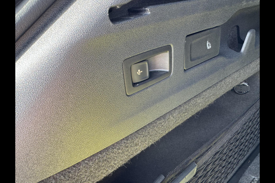 Volkswagen ID7 77 kWh Pro SOH 96%| 360 CAMERA | ELEKTRISCHE ACHTERKLEP| DODE HOEK SENSOR | ELEKTRISCHE TREKHAAK | STOEL + STUURVERWARMING + MASSAGE | KEY LESS | RIJKLAAPRIJS INCL. 12 MND BOVAG GARANTIE|