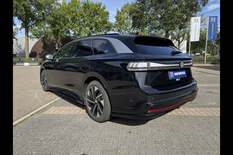 Volkswagen ID7 77 kWh Pro SOH 96%| 360 CAMERA | ELEKTRISCHE ACHTERKLEP| DODE HOEK SENSOR | ELEKTRISCHE TREKHAAK | STOEL + STUURVERWARMING + MASSAGE | KEY LESS | RIJKLAAPRIJS INCL. 12 MND BOVAG GARANTIE|
