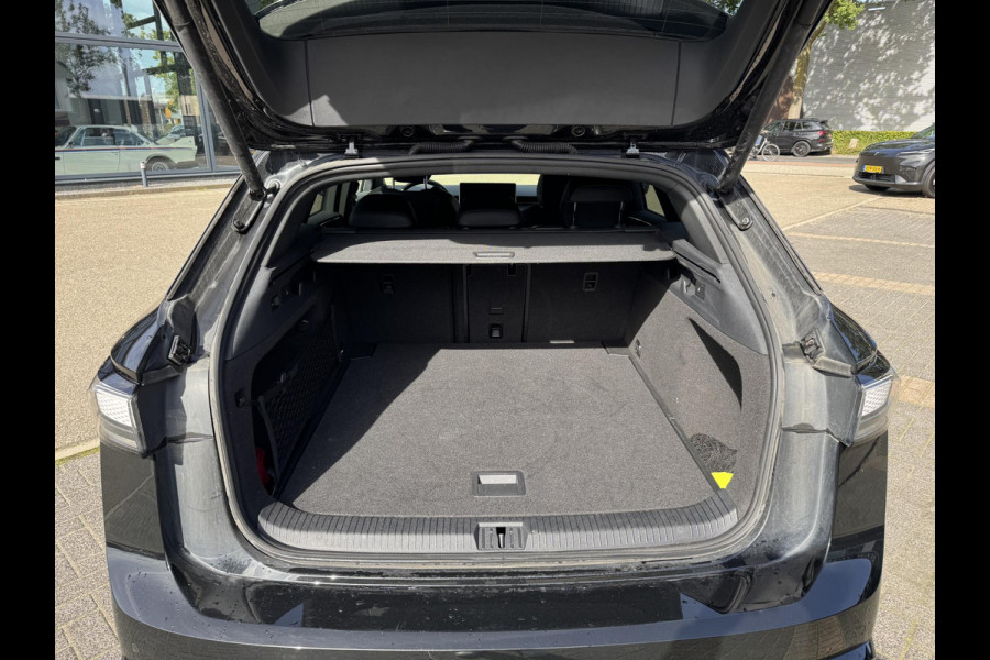 Volkswagen ID7 77 kWh Pro SOH 96%| 360 CAMERA | ELEKTRISCHE ACHTERKLEP| DODE HOEK SENSOR | ELEKTRISCHE TREKHAAK | STOEL + STUURVERWARMING + MASSAGE | KEY LESS | RIJKLAAPRIJS INCL. 12 MND BOVAG GARANTIE|
