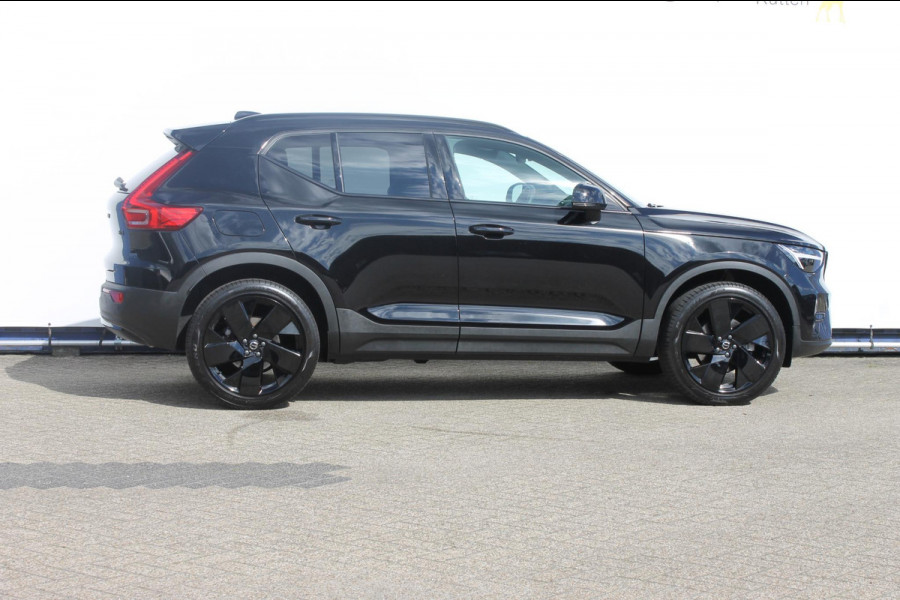Volvo XC40 2.0 B3 Plus Black Edition Google Infotainment / Adaptieve cruise control / Elektrisch bedienbare voorstoelen met geheugen op de bestuurdersstoel / Stoelverwarming
